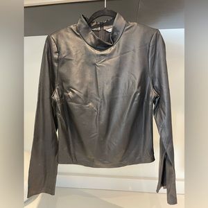 $450 Veronica Beard vegan black leather fitted mock turtleneck zip back & side